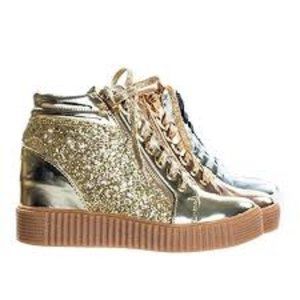 Forever Regan-14 Platform Wedge Sneaker - Size 7.5